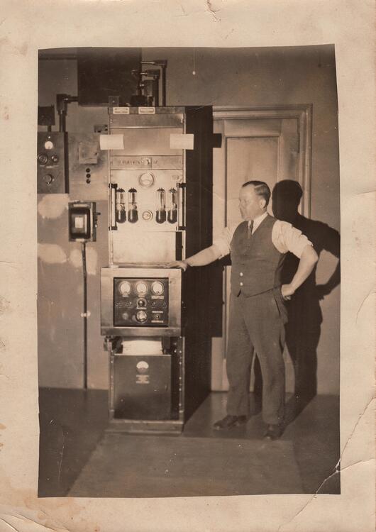 WE 46-Amp,707-A Control Cabinet.jpg