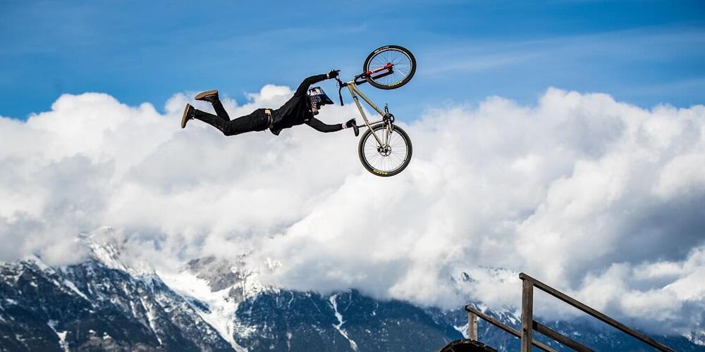 thomas-genon-crankworx-innsbruck-slopestyle-2020.thumb.jpeg.d43866b408d9492d20cb3a265a9396d3.jpeg