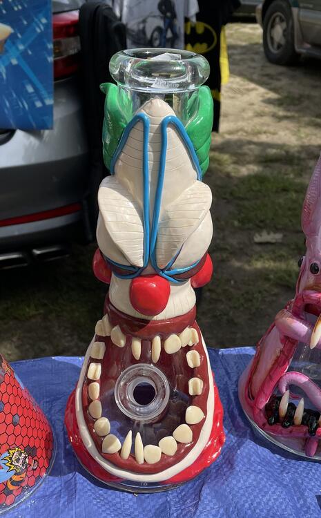 Killer Klown Bong.jpg