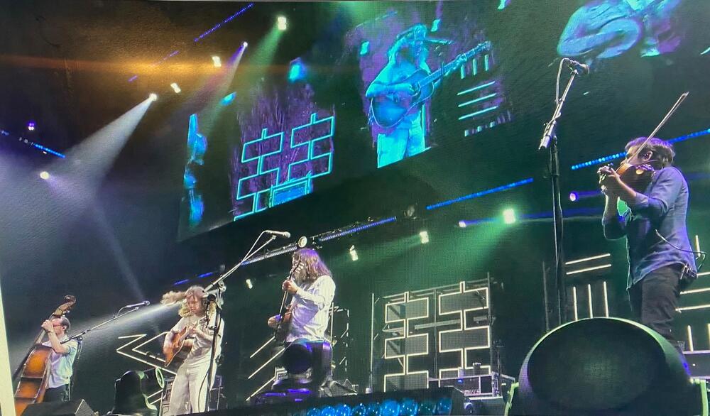 Billy Strings (2).jpg